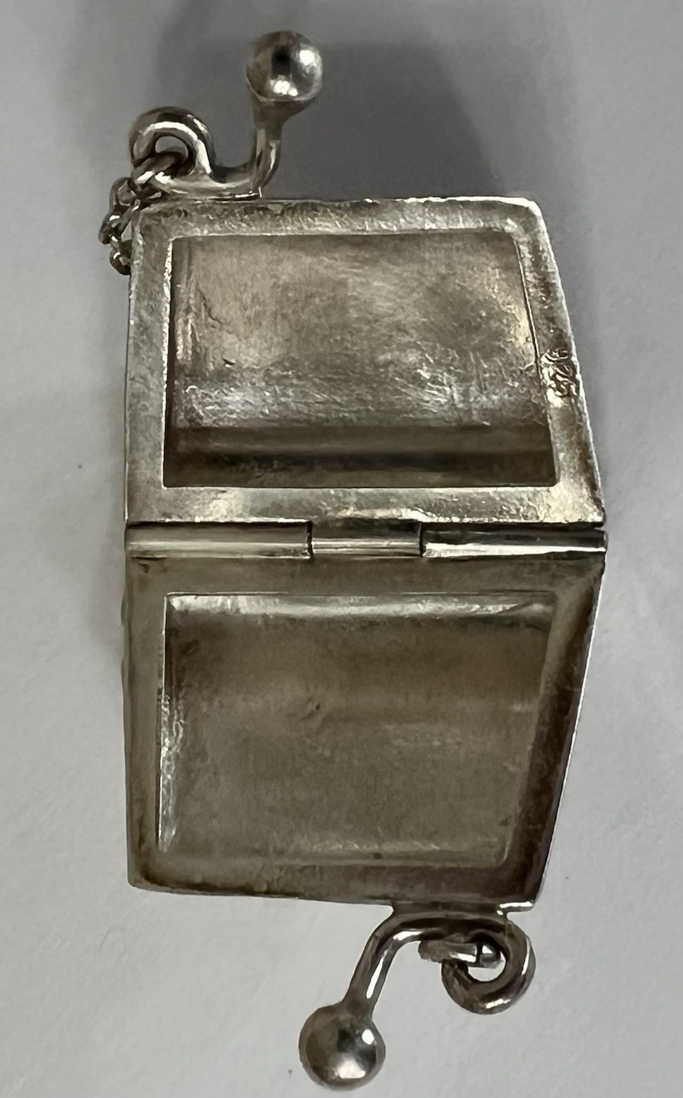 Vintage Art Nouveau Sterling Silver 925 Mini Purse Pendant Pillbox Locket