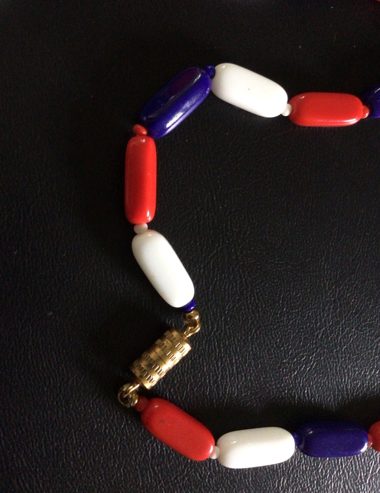 55in VTG America Red White & Blue Glass Bead Single Double Strand Necklace