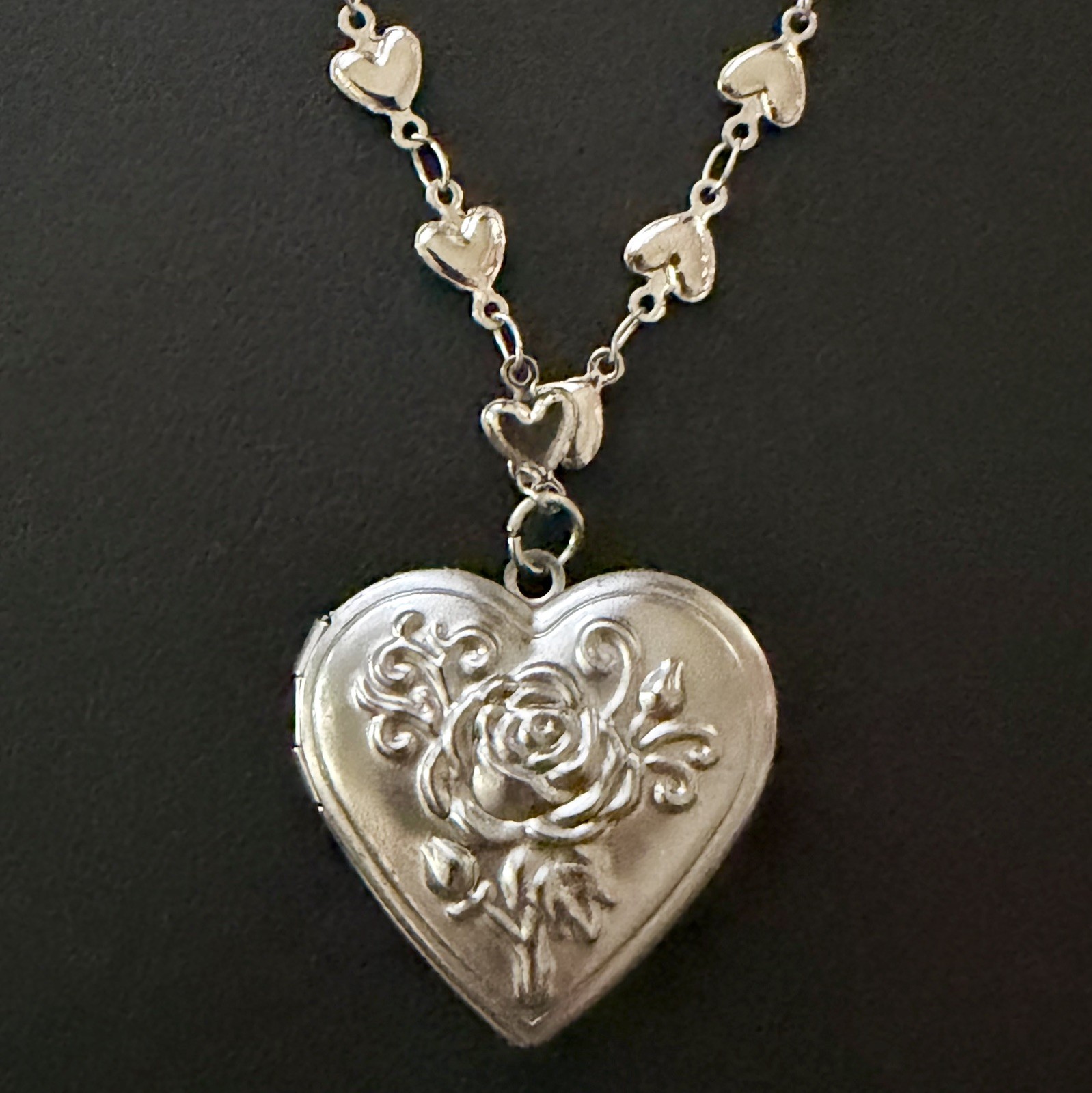 Vintage Silver Tin Rose Style Heart Locket with Tiny Hearts Link Chain 🩶