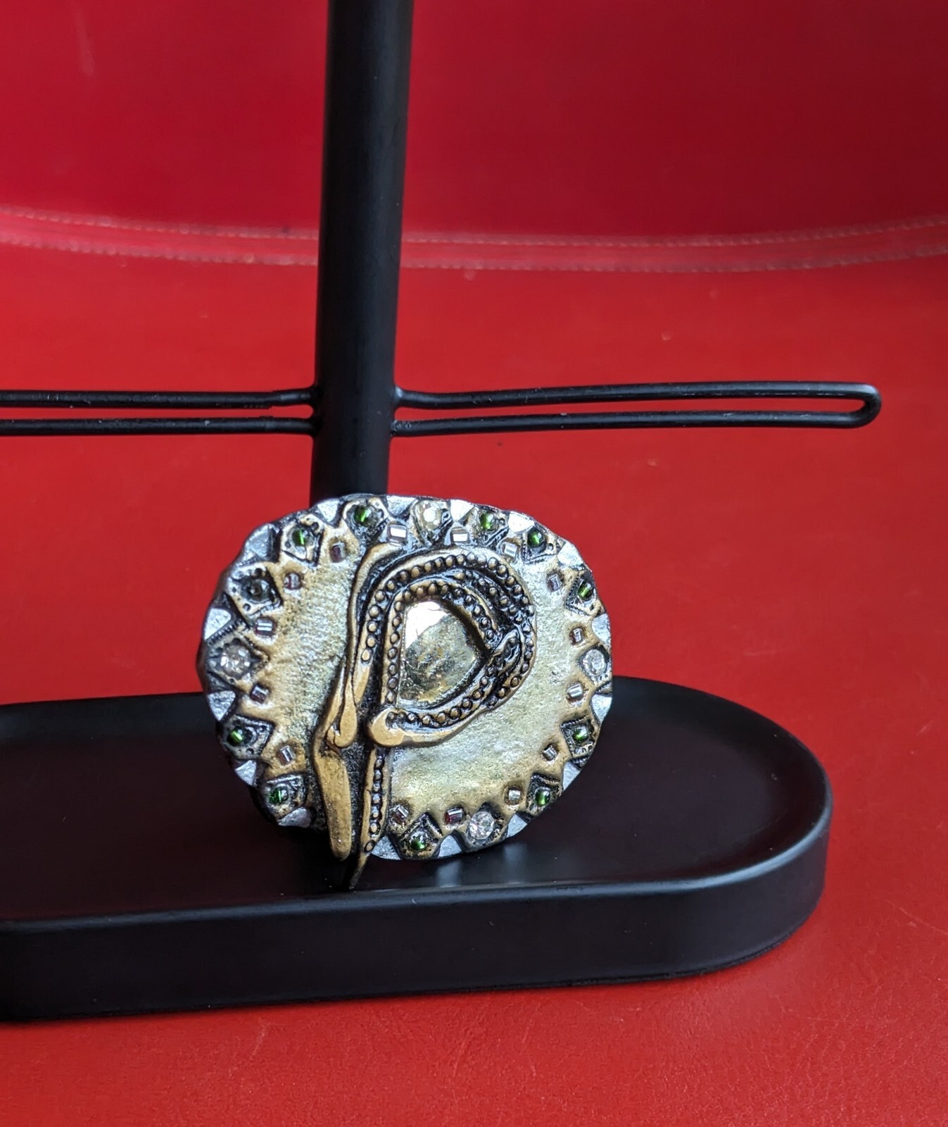 Striking Statement Letter “P” INITIAL Gold Tone Bead Stone Paper Mache BROOCH