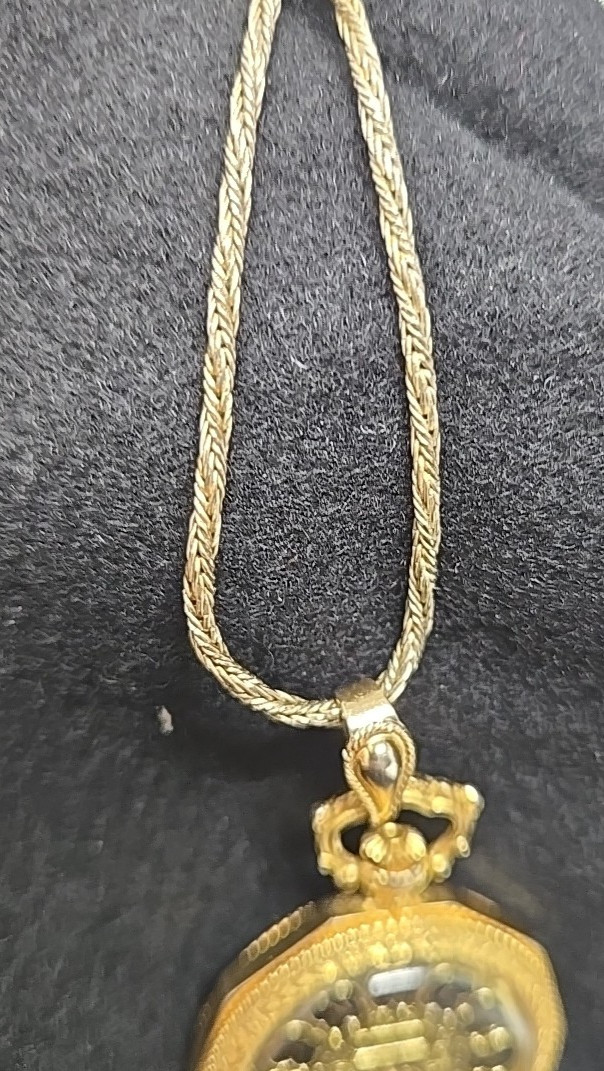 Sheffield Pocket Watch Necklace 26″ Chain Gold Tone Manual Wind Vintage