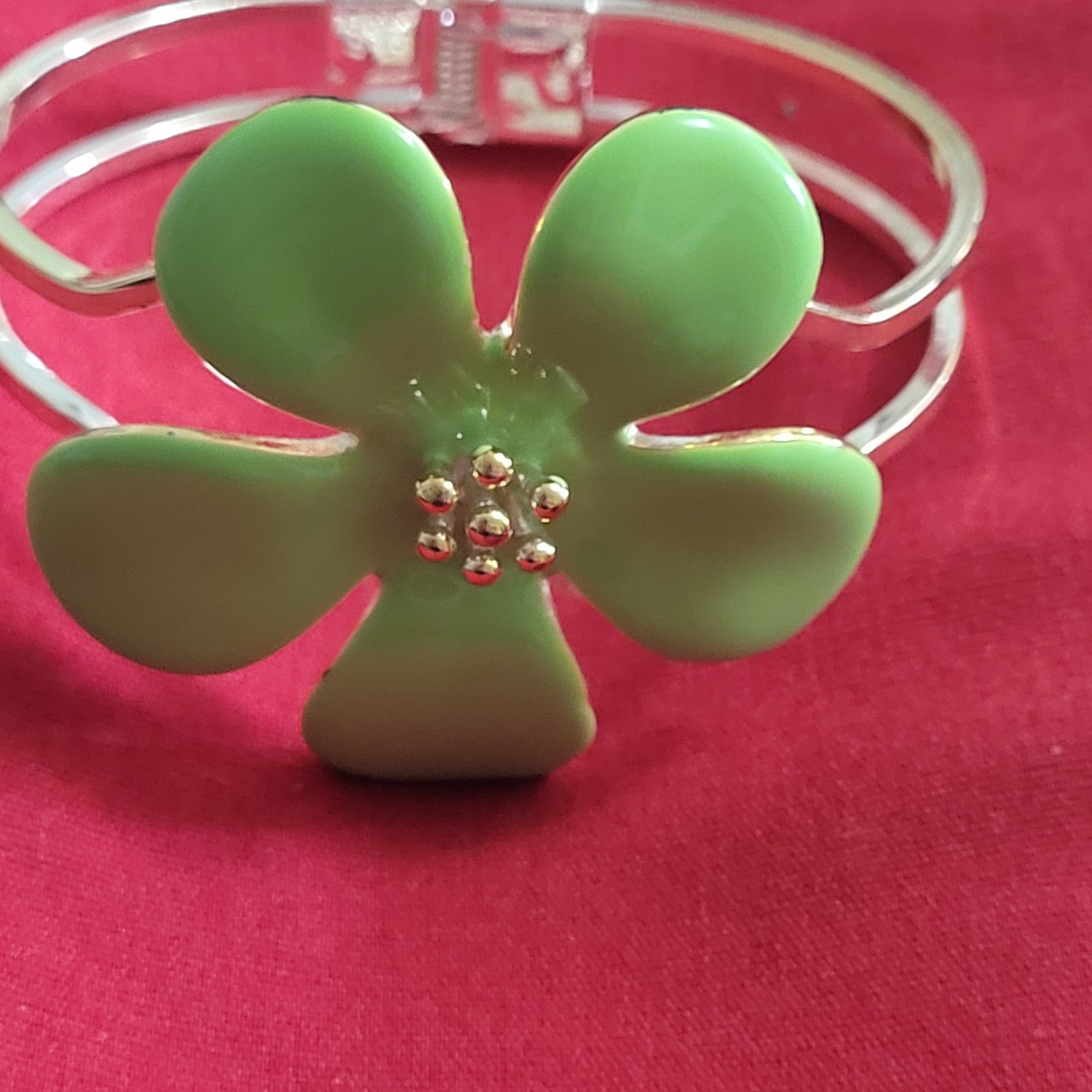 Y2K Lime Green Enamel Flower Hinged Bracelet Silver Tone Retro Statement BOHO