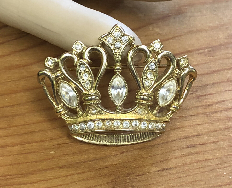 Estate Find, Signed KJL For Avon Crown With Rhinestones Brooch Pin