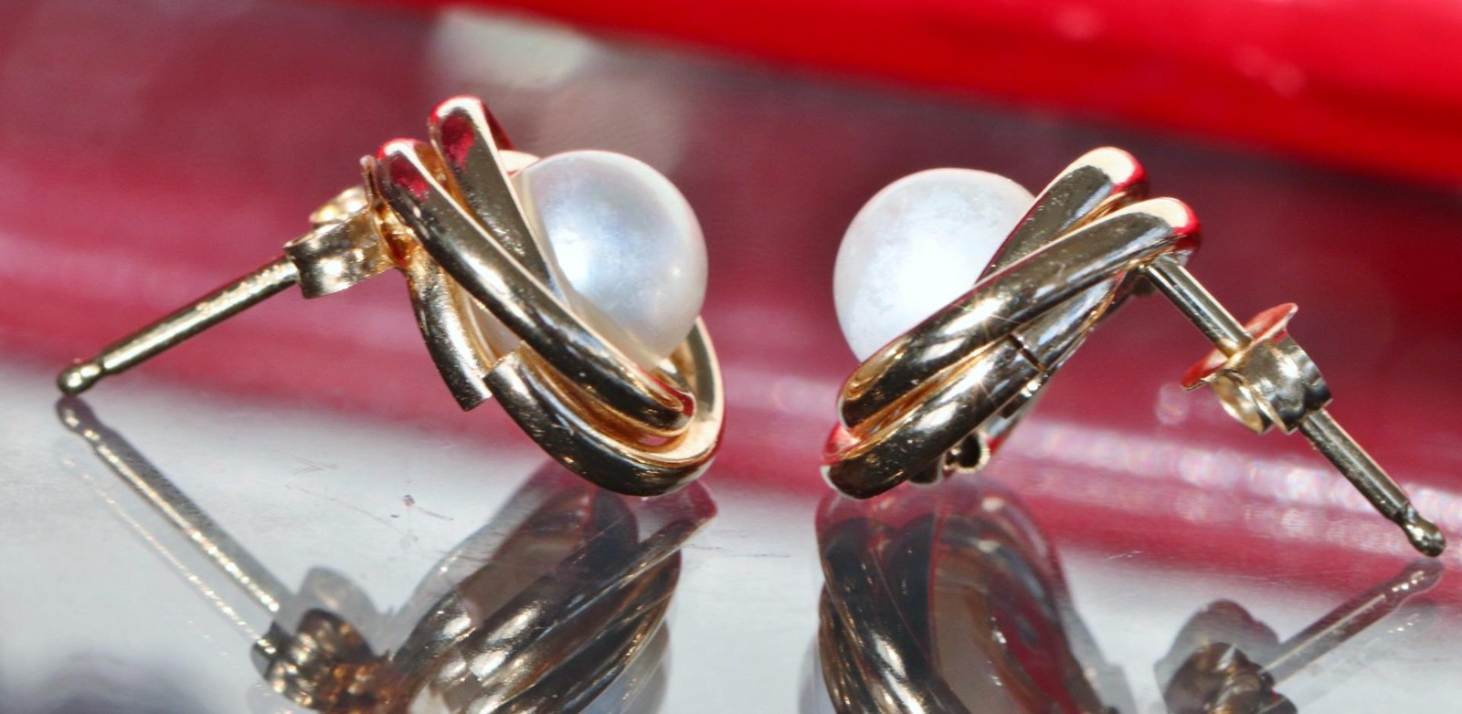 14k yellow gold earrings 5.3mm cultured freshwater pearl swirl stud 1.5gr N3011k