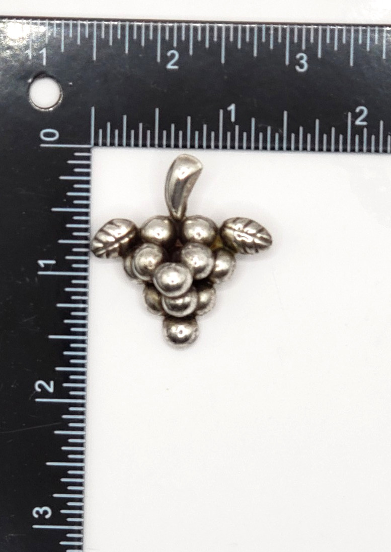 Vintage Signed Mexico Sterling Silver 925 Grapes Brooch Pin 4.9 Gr
