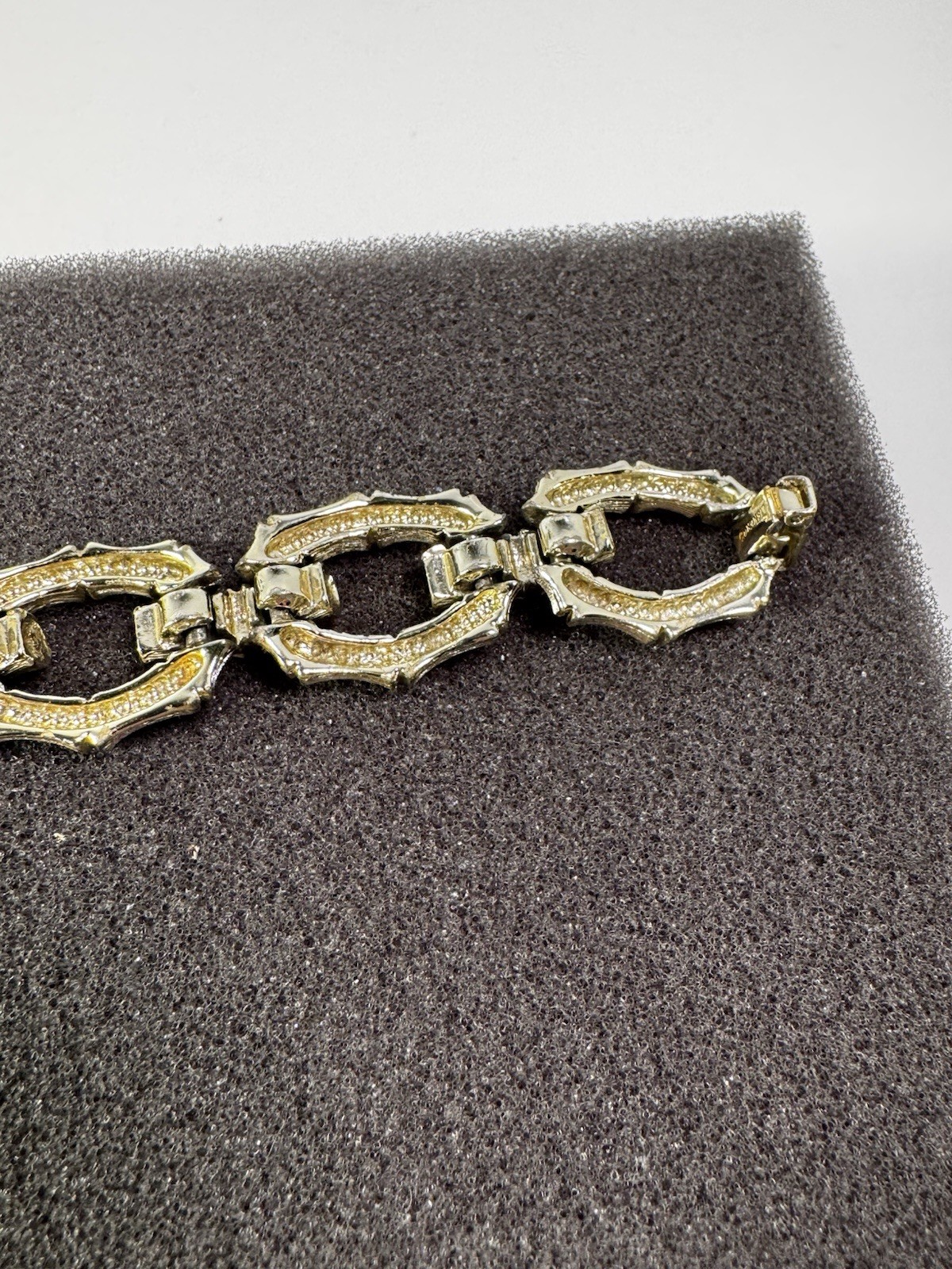 Vintage Lisner 1960s Modernist Bamboo Panel Link Bracelet Fold Over Clasp Signed