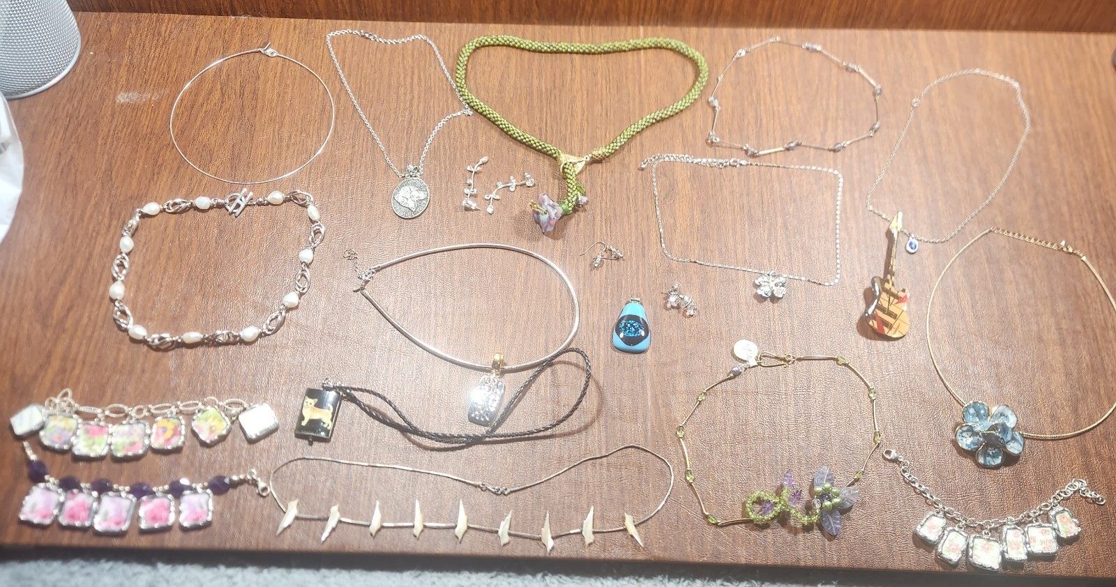 Vintage Jewelry Lot 19 Pieces Bracelets Earrings Pendants Necklaces Nice Bundle