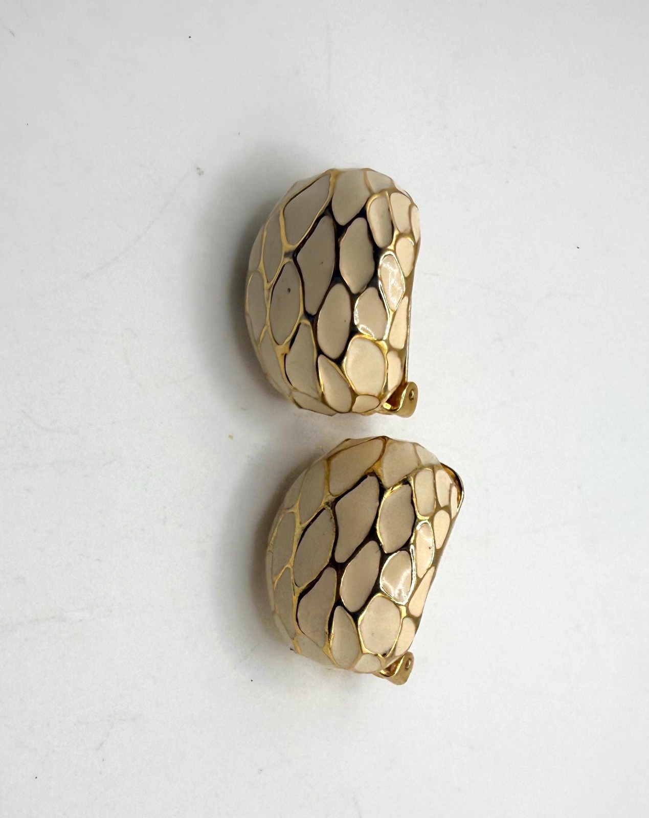 Vintage off white enamel and gold tone webbed design large clip on stud earrings