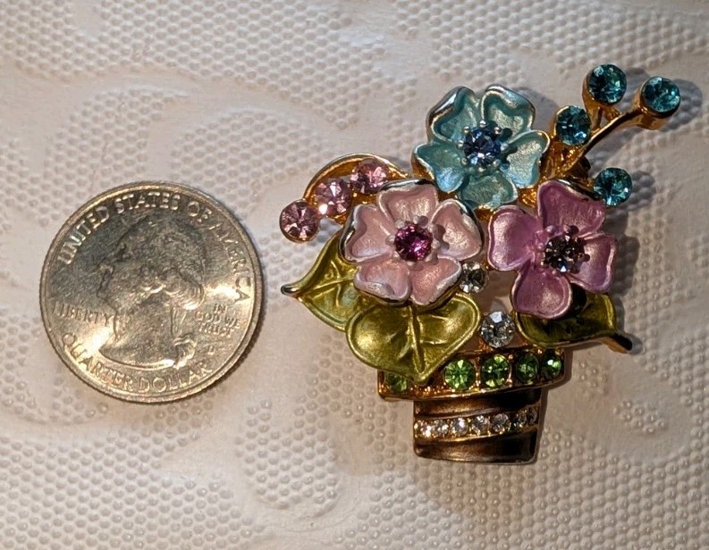 Vintage Enameled Flower Basket Brooch Rhinestone Pastel Bouquet Gold Tone Pin