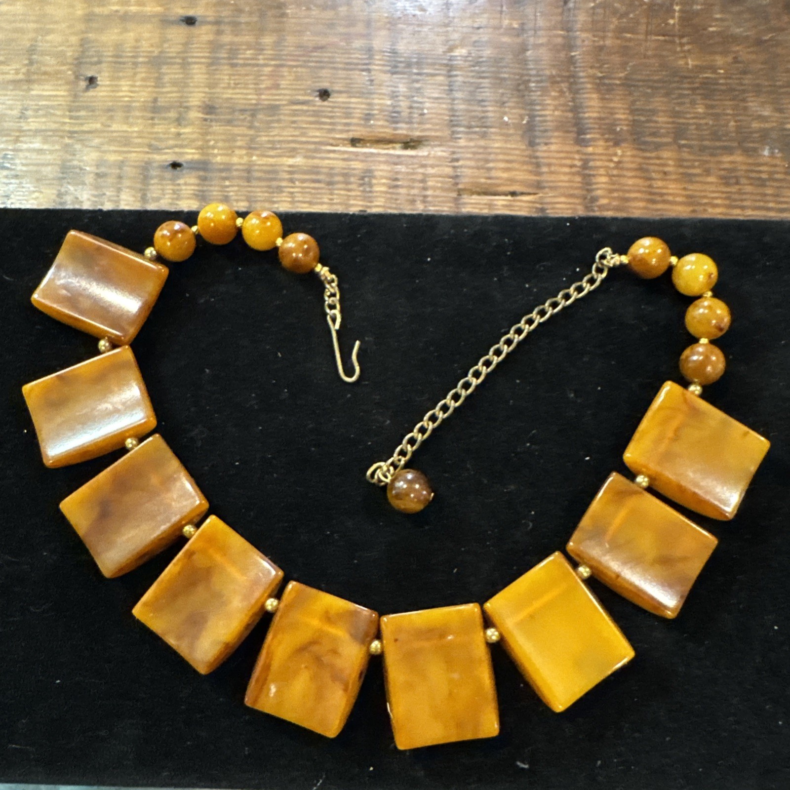 Vintage Butterscotch Marbled Bakelite Panel & Ball Bead Collar Necklace 16”
