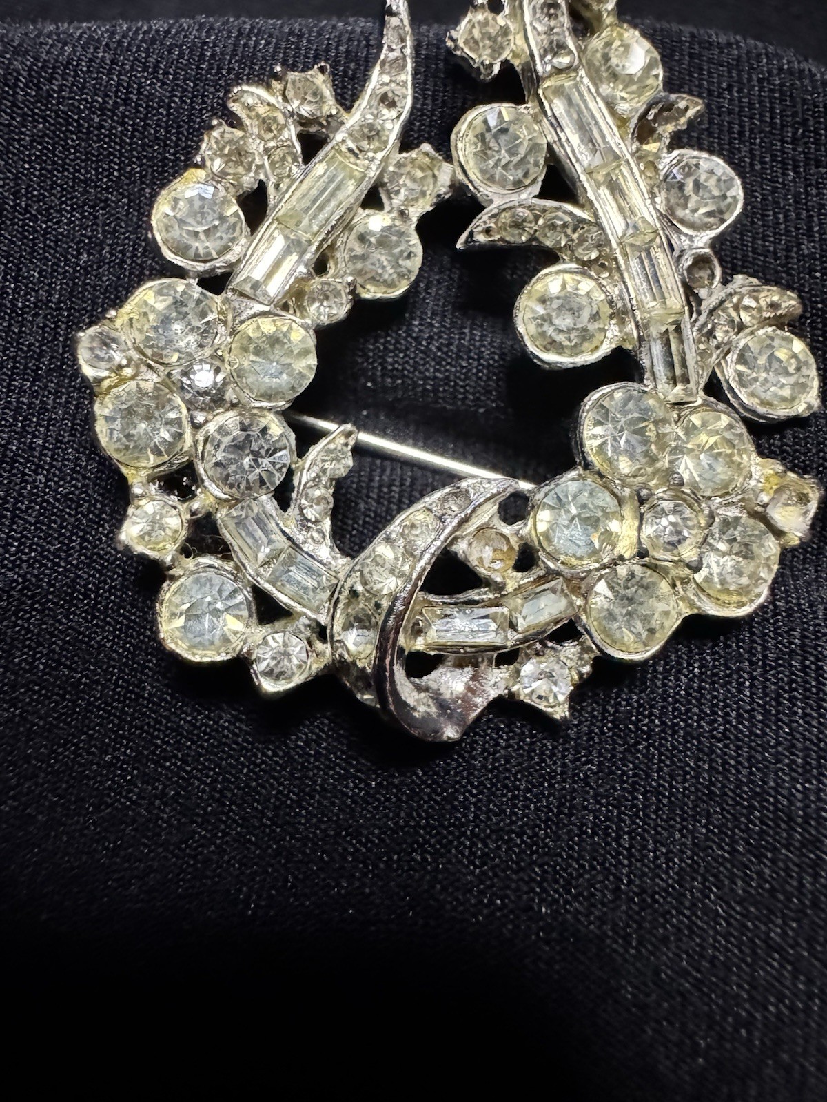 4 Vintage Brooches Gold & Silver Tone w/ Multicolor Stones, Unsigned