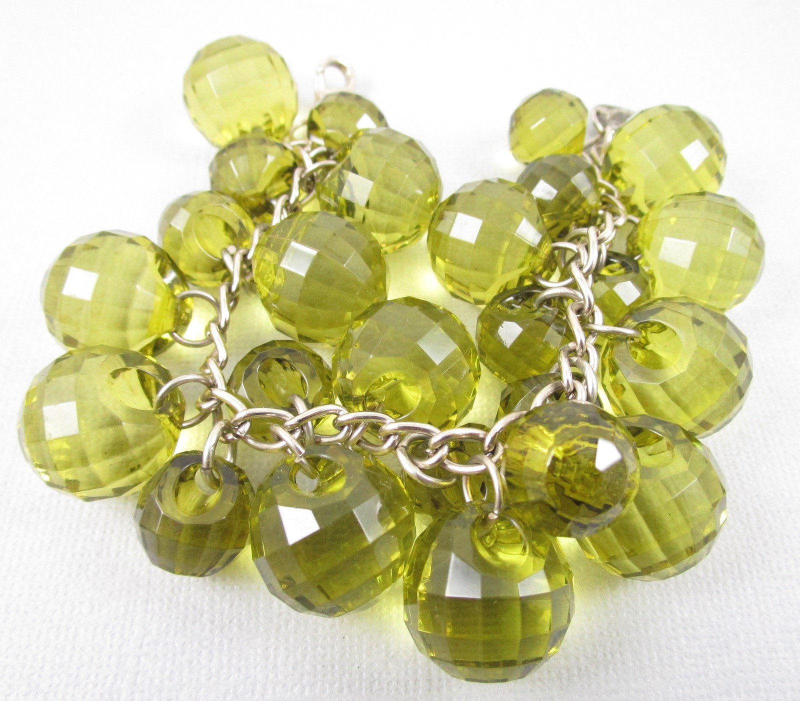 UNIQUE MILLIE D GREEN ACRYLIC FACETED BEAD “CHARM” BRACELET FROM PIMLICO PLACE