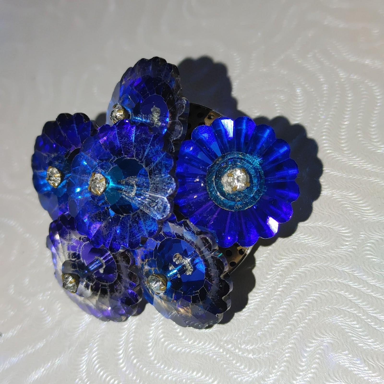 Bouquet Brooch Pin Vintage Rivoli Blue Faceted Floral Design Rhinestone Accents