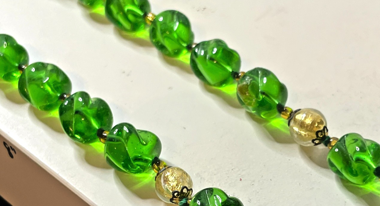 Vtg MURANO Chunky Glass Bead Necklace w Tag Handmade Italy Green Gold Foil NWT