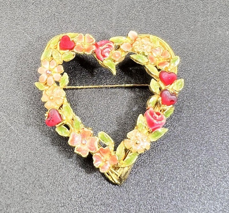 Vintage Gold Plated, Enamel, Flowered Heart Brooch
