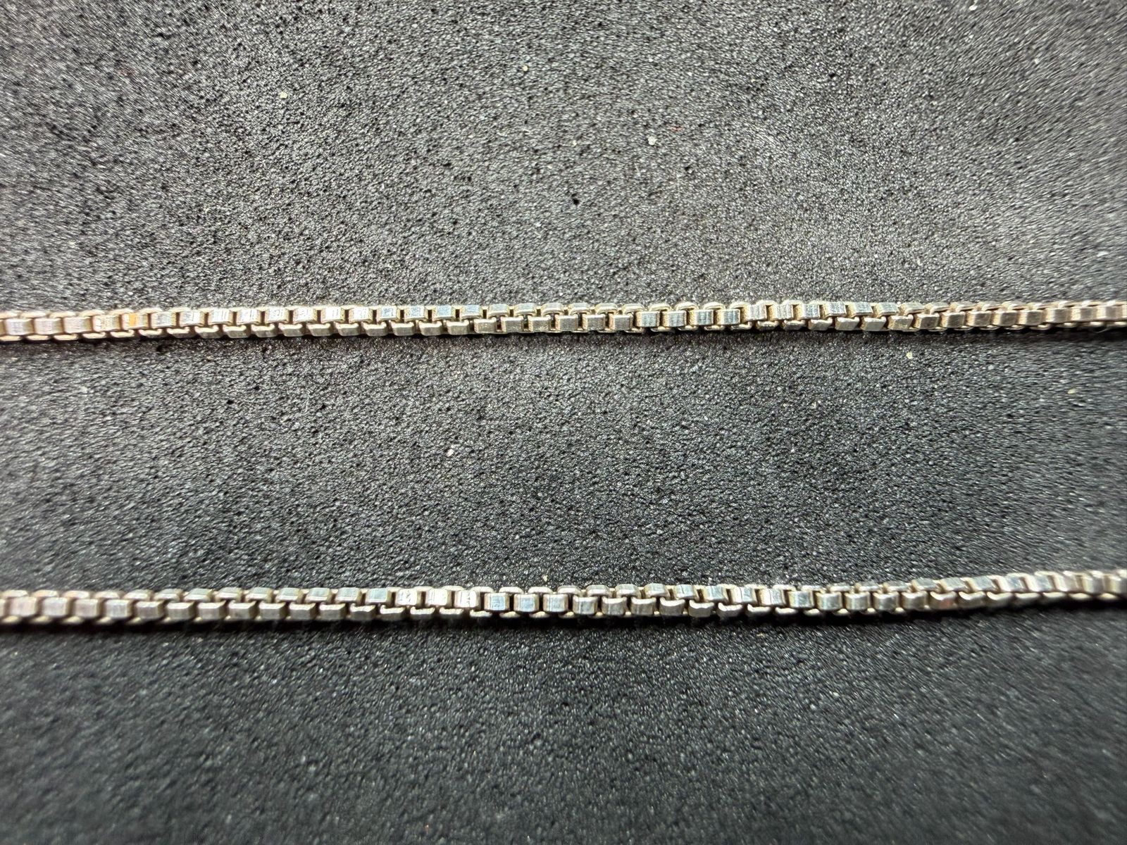2.66g Vintage Sterling Silver 925 Box Link Chain Necklace 18 in M