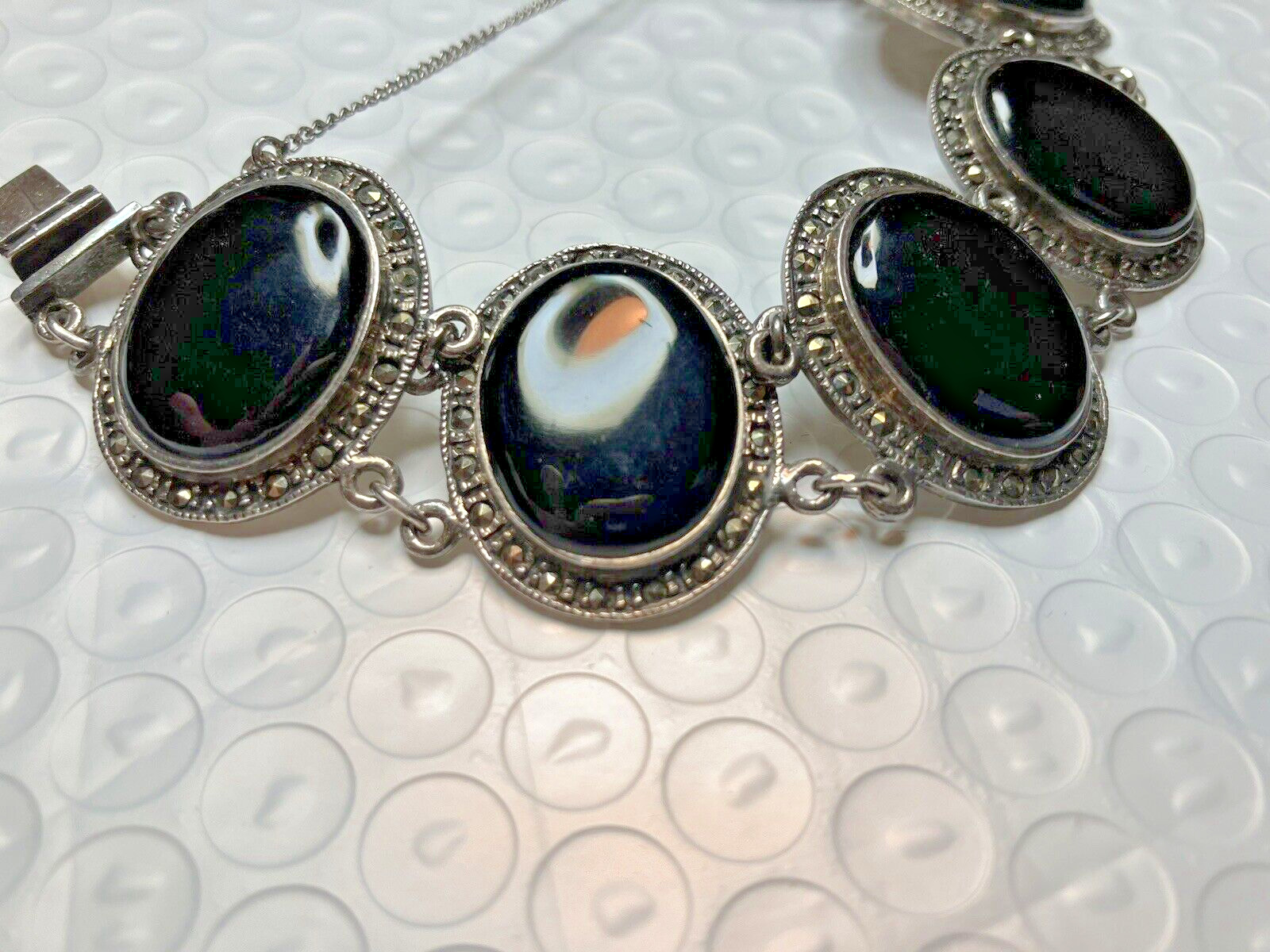 Signed TM (Taxco Mex) 925 Sterling Silver Oval Black Onyx & Marcasite Bracelet