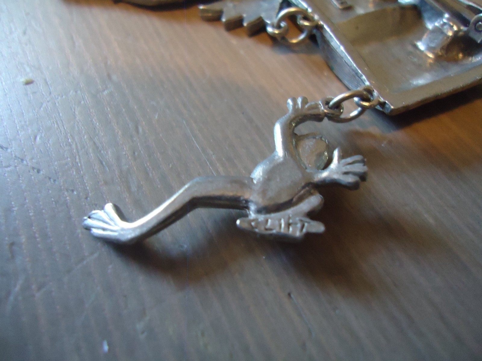 Storytelling Brooch Jim Clift Pewter Once Upon A Time Frog Prince Fairytale Pin/