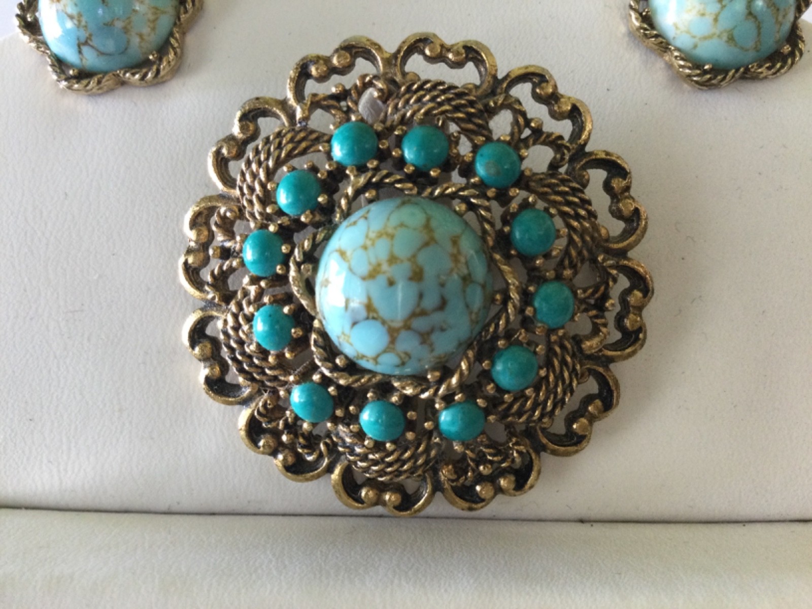 Vintage 1960s Emmons Renaissance Brooch w/ Earrings Set Faux Turquoise Gold Tone