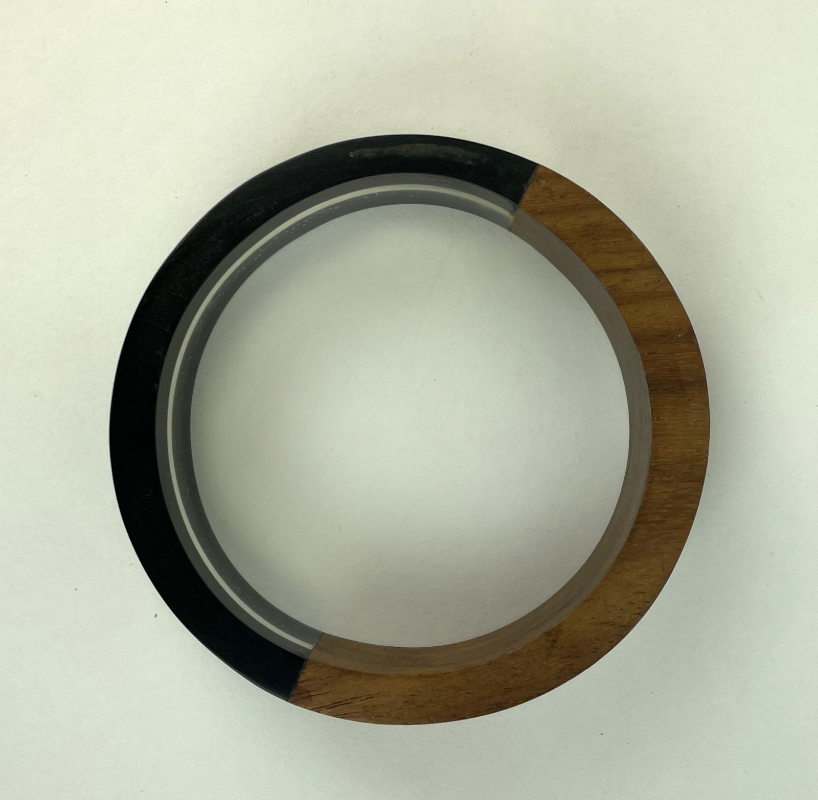Vintage 1950’s 60s Lucite and Wood Black Clear Bangle Bracelet 10.25″ L