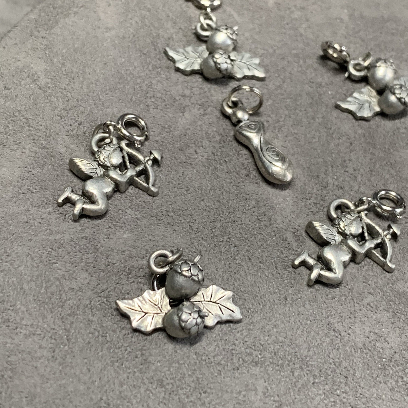 Vintage R.I. Bead Dangle 3D Charm Silver Tone Acorns Cupids & More, Lot Of 7.