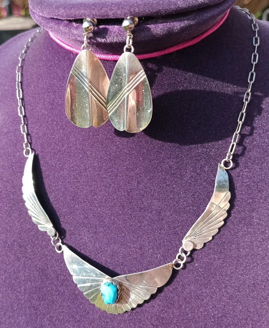 TURQUOISE NAVAJO STERLING SILVER FEATHER NECKLACE & EARRINGS
