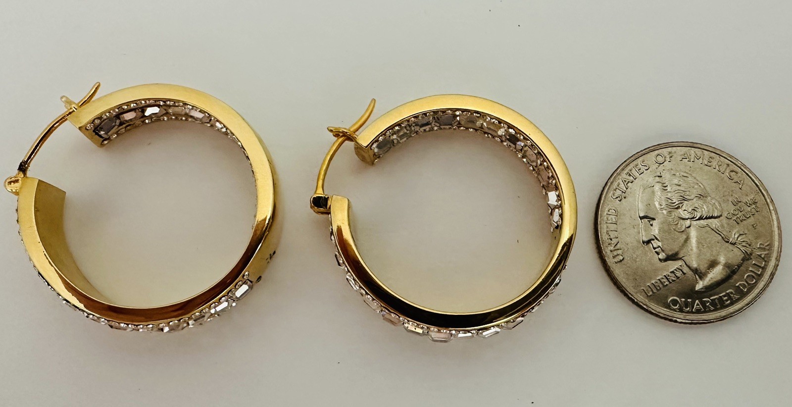 REAL COLLECTIBLES BY ADRIENNE Gold Tone Rhinestone Round Earrings 1”