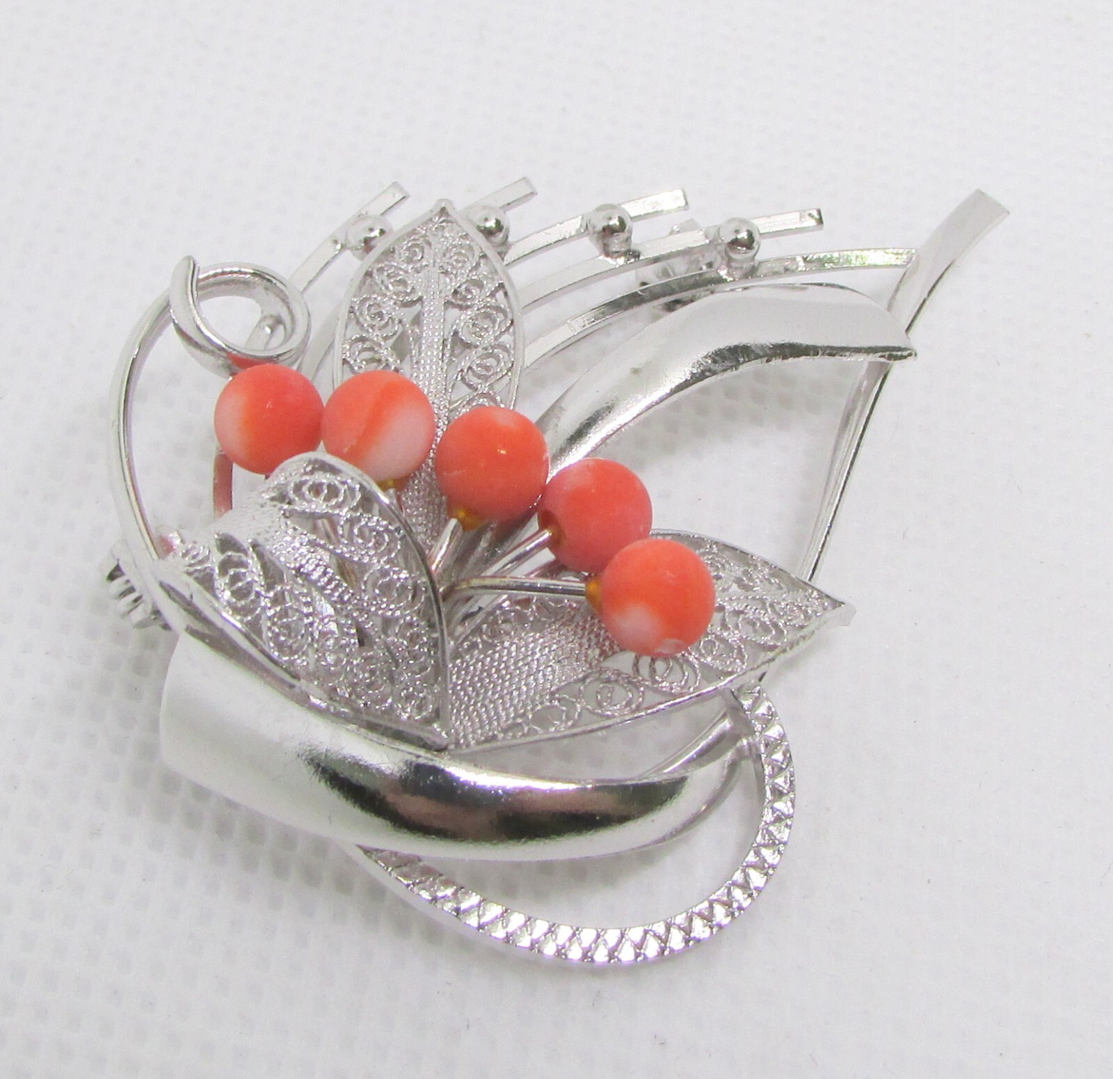 925 STERLING SILVER VINTAGE RED CORAL FILIGREE FLORAL BROOCH 53X39MM ~ 9.9G
