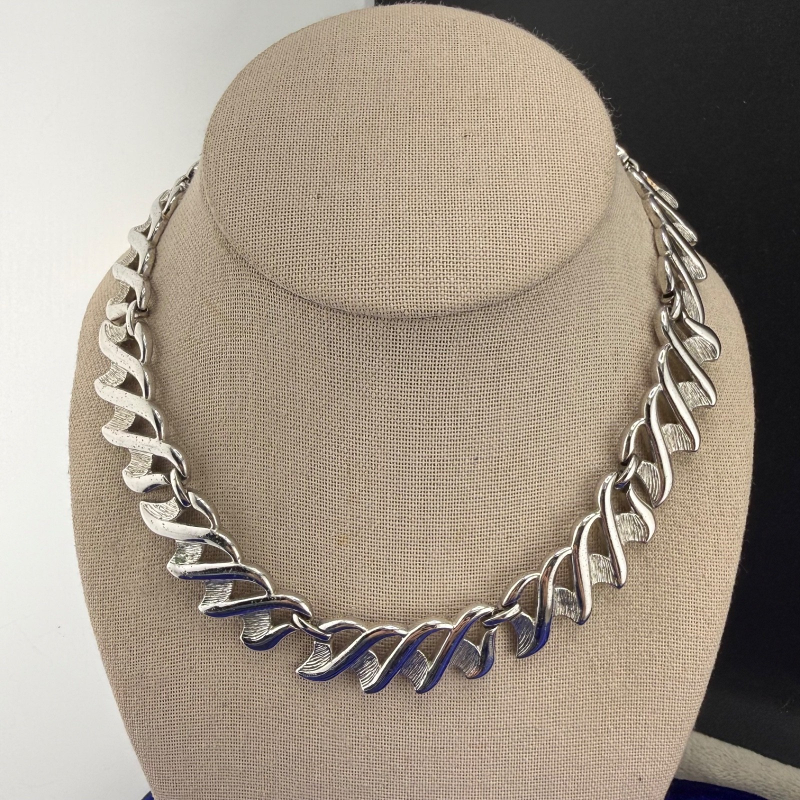 Vintage Monet Necklace Silver Tone Wave 16”