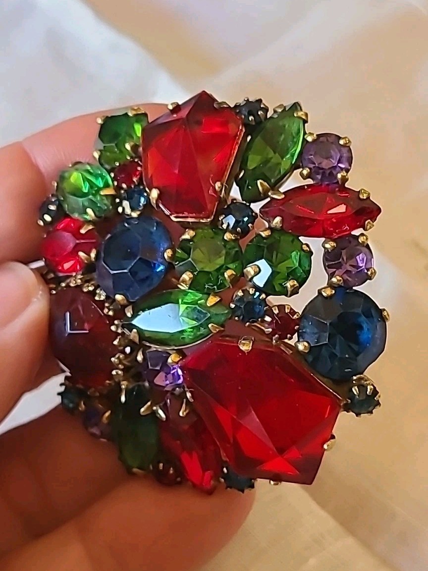 Vintage WEISS Green Red Multi Rhinestones Gold Tone Brooch Signed Estate Costume