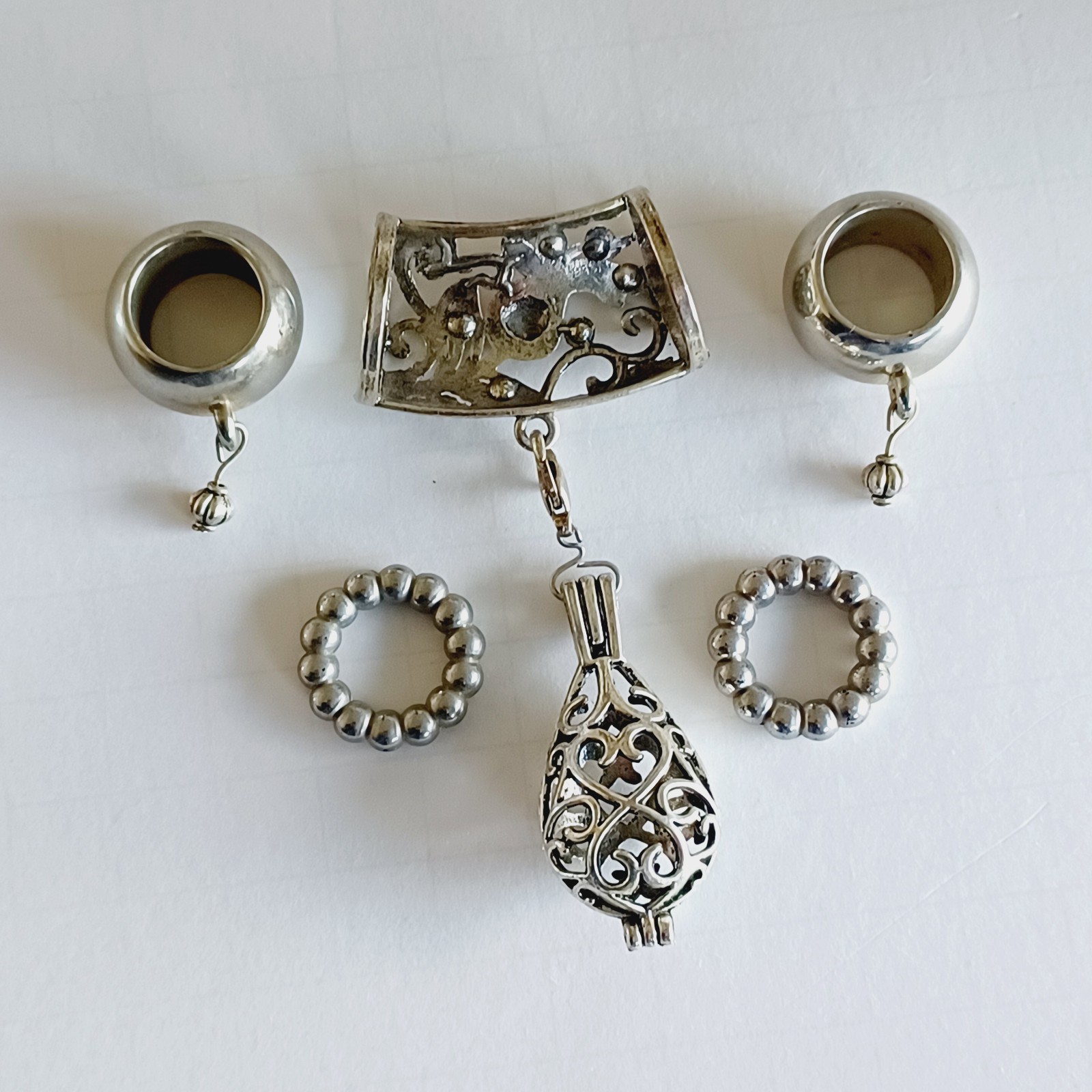 Silver Tone Floral Rings Scarf Bail Ring