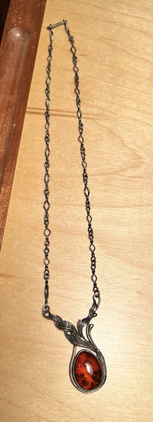 Art Nouveau Sterling Silver Twist Link Foliage Design Baltic Amber Necklace