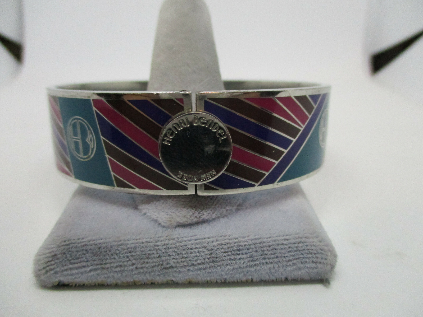 Vintage Henri Bendel New York Enamel Wide Hinged Clamper Halmark HB Bangle