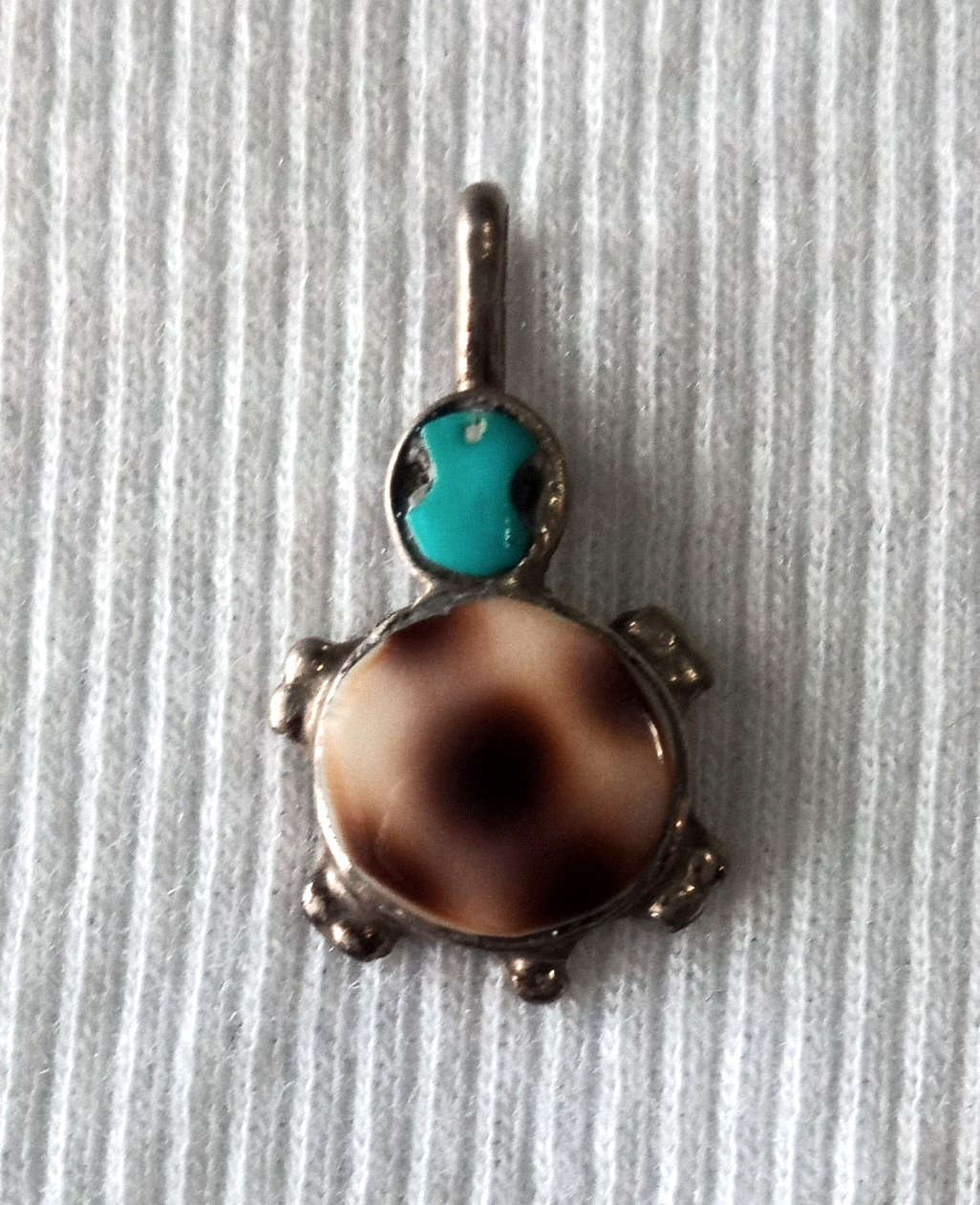 Vintage Turquoise & Cowrie Shell Inlay Turtle Charm Pendant Southwest