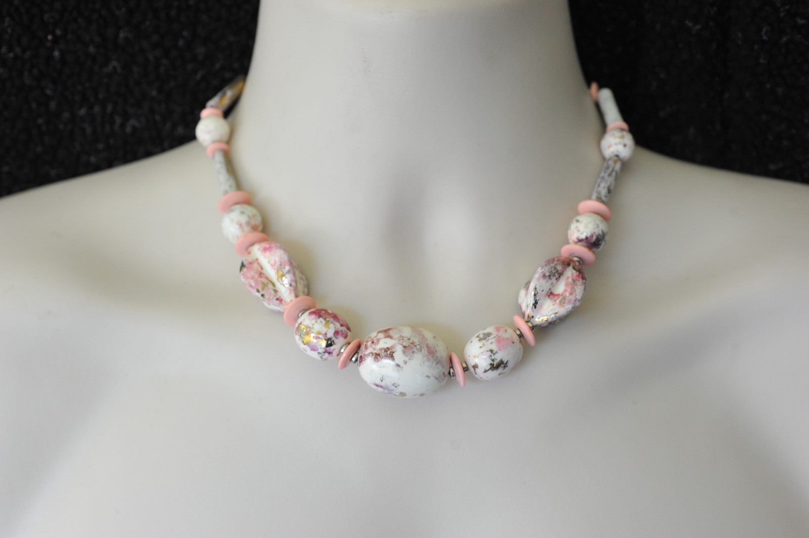 Necklace signed romantic cottage core ceramic hand painted pink ivory gold 18″