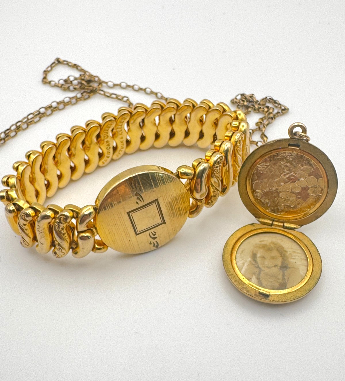 Vintage Sweetheart Bracelet Locket Set American Queen Expansion WWII SMALL BABY