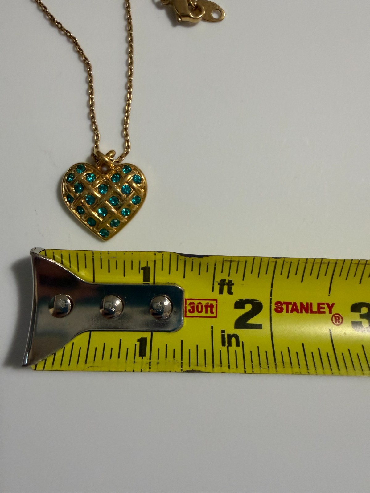 Vintage Avon Lattice Weave Heart Pendant Necklace Teal Aquamarine Rhinestone