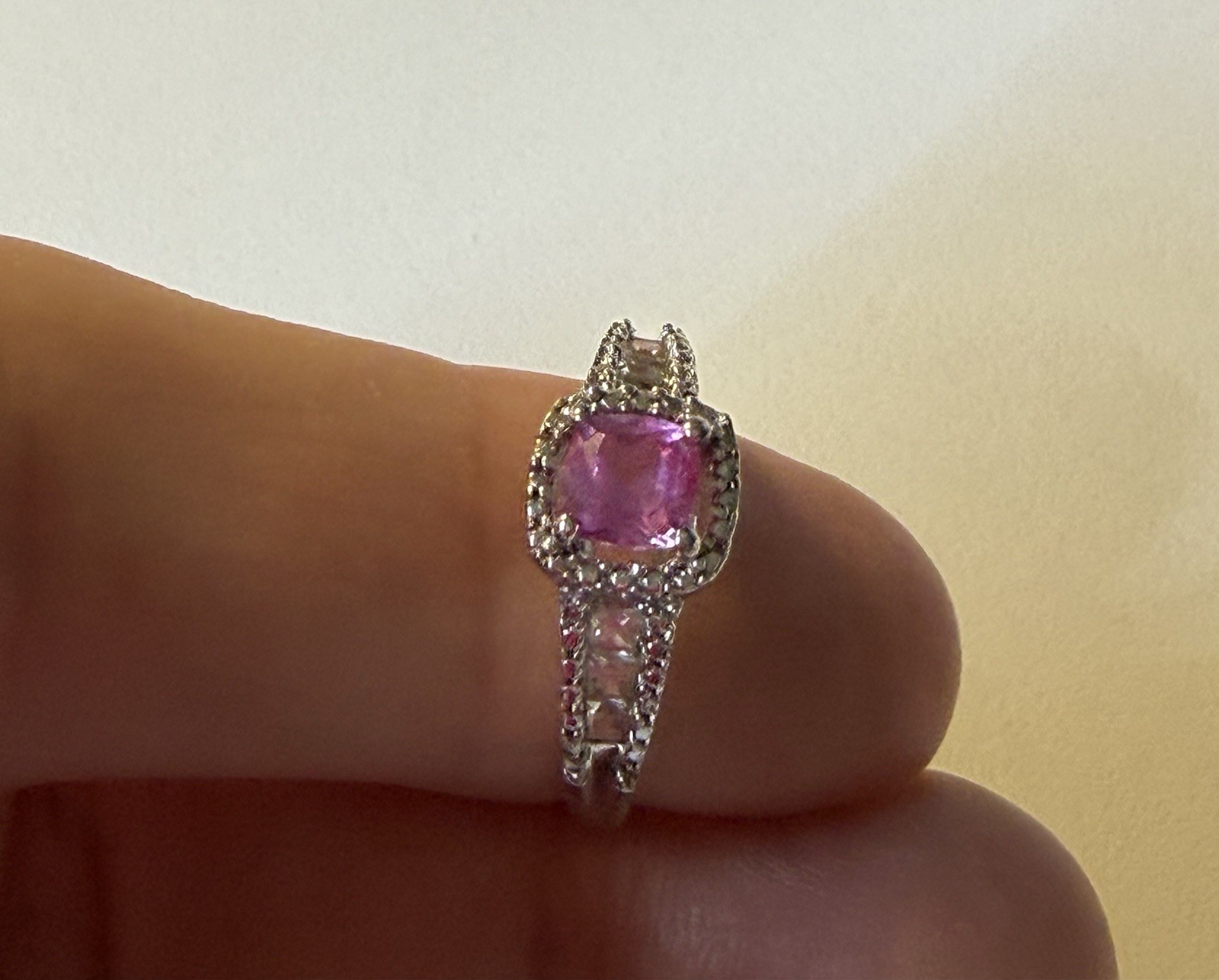 VINTAGE E.S. FEINSTEIN Ring Sz 7 with Dark Pink Stone STERLING SILVER 925