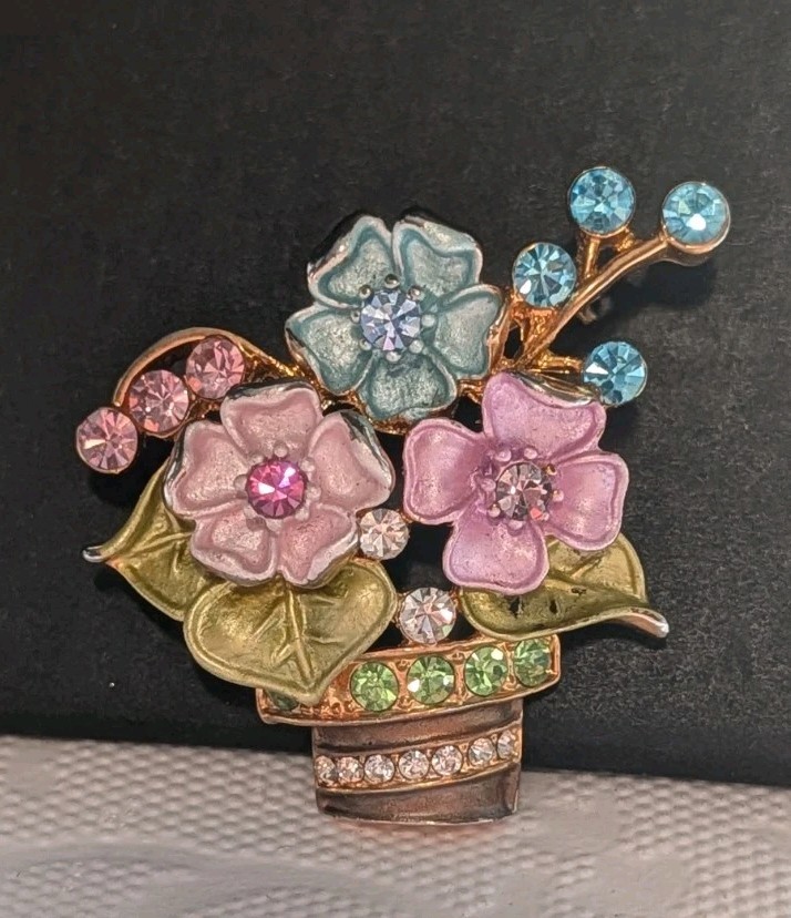 Vintage Enameled Flower Basket Brooch Rhinestone Pastel Bouquet Gold Tone Pin