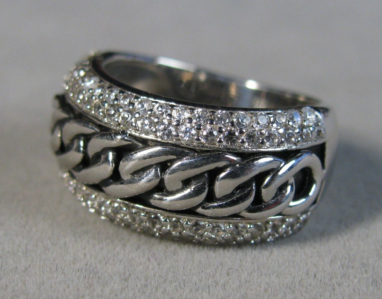 Vintage Sterling Silver Chain Link Look W/ Encrusted CZs Ring 5.5g Size 5 #J3215