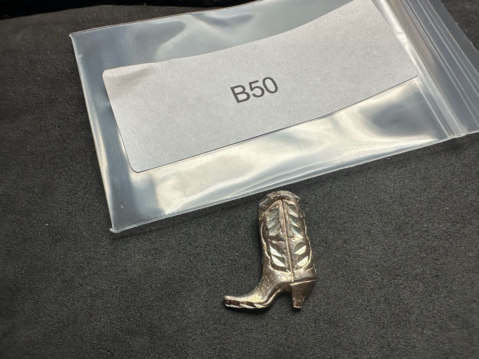 2.57g Vintage Sterling Silver 925 Cowboy Boot Leaf Inlay Pendant M