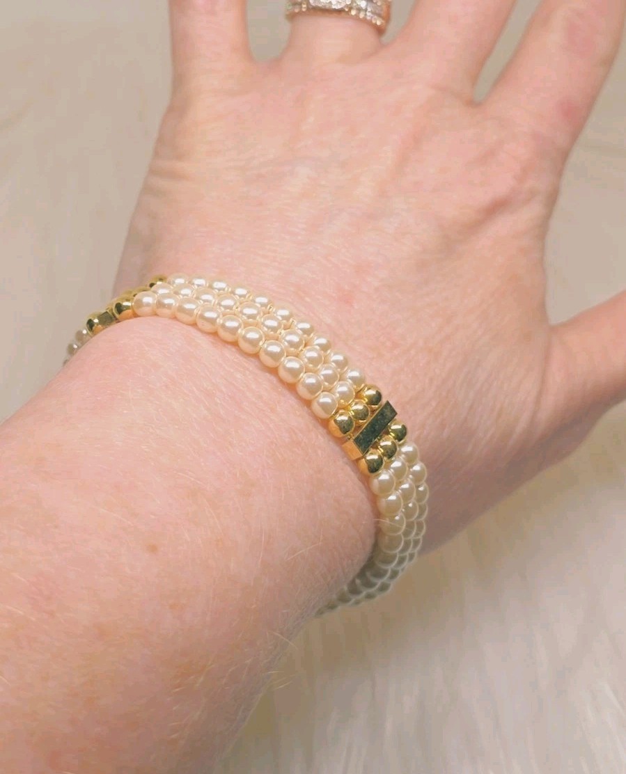 Vintage 1980 Cream Faux Pearl Gold Accent Bracelet 7.25 In