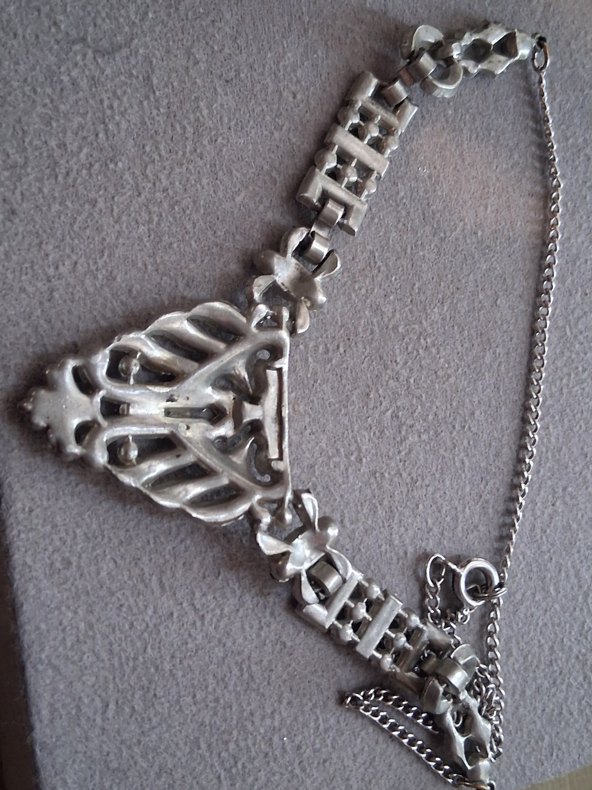 Art deco pot metal geometric style necklace w/black & clear stones