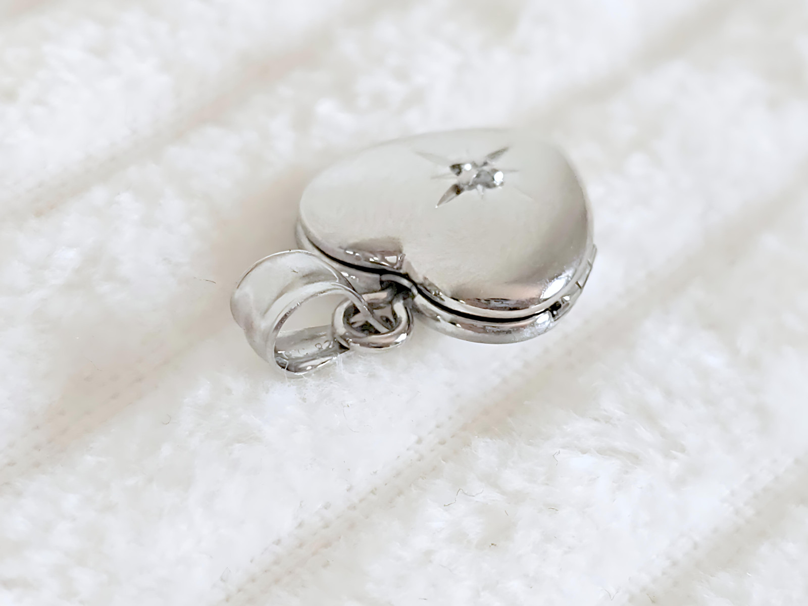 925 Sterling Silver Tiny Dainty 1/2 inch Diamond Heart Locket Pendant Necklace