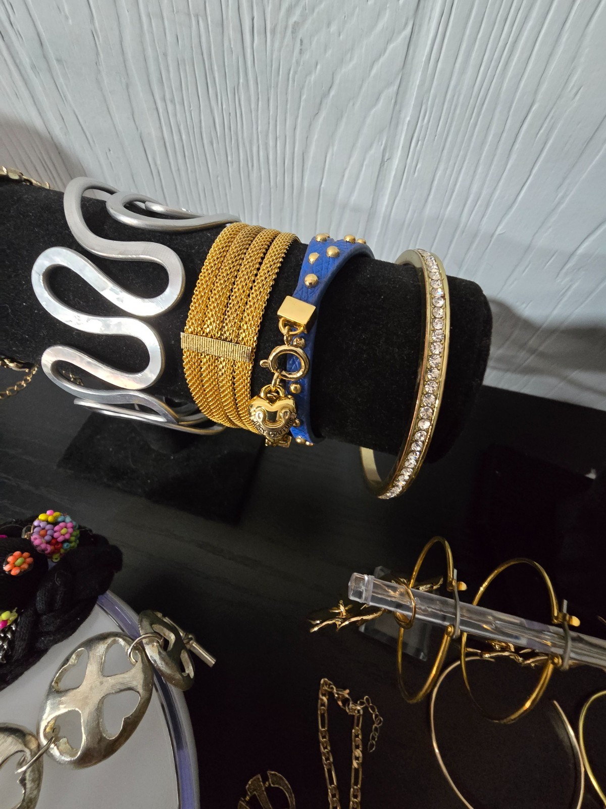 Elegant vintage /now jewelry lot some signed