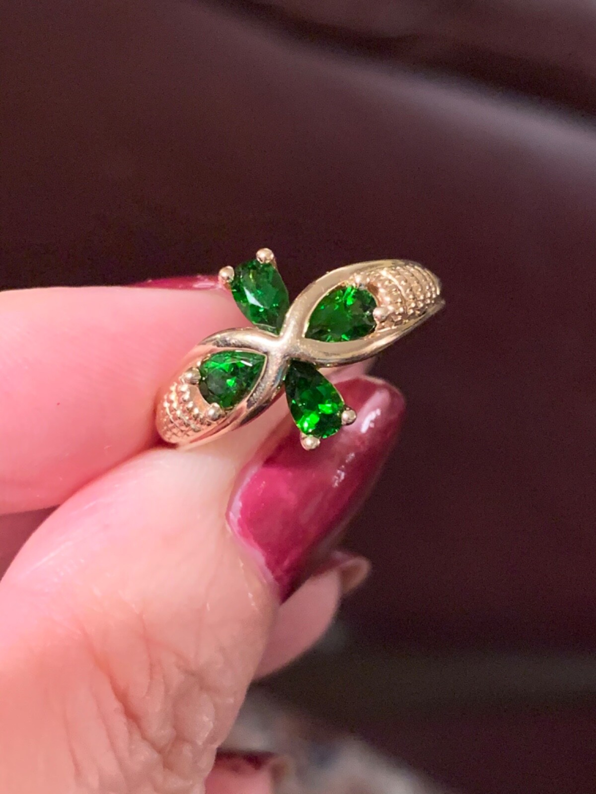 VINTAGE SOLID 14K YELLOW GOLD VIVID GREEN CHROME DIOPSIDE FLOWER RING ROMANTIC