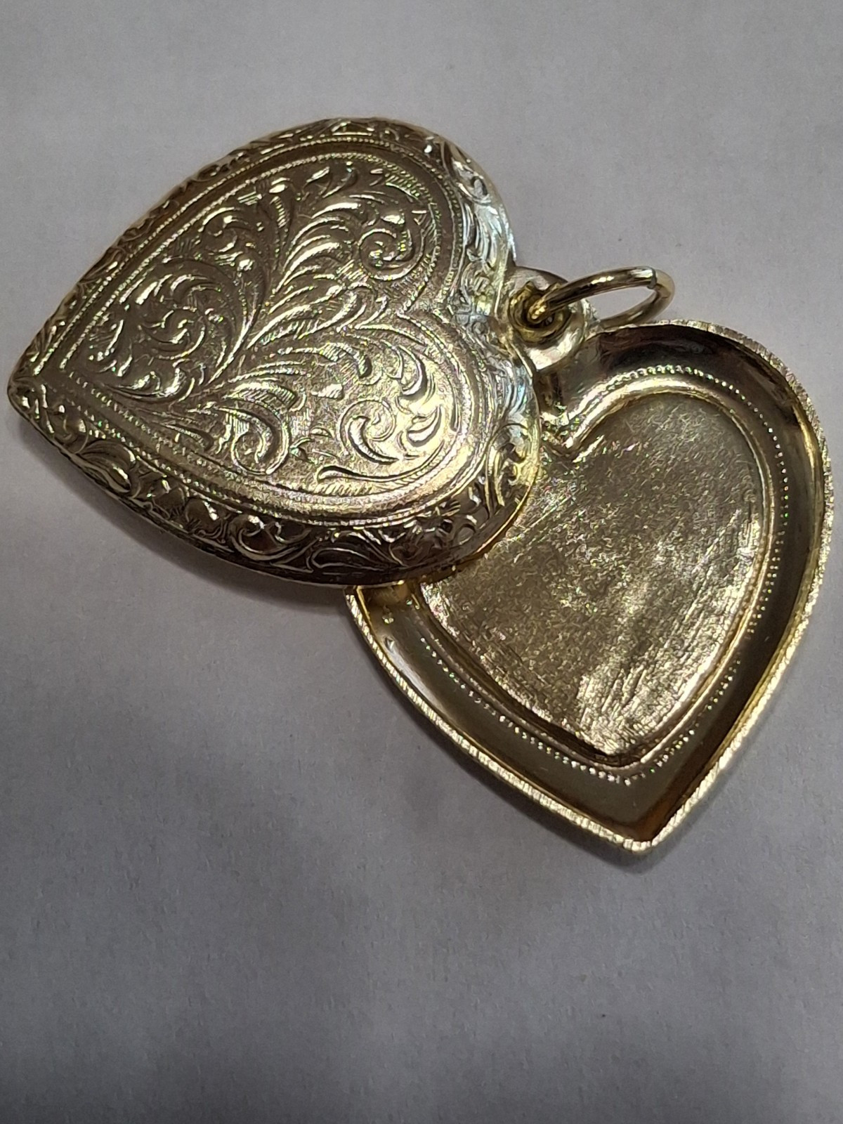 6 Vintage Goldtone 1″ Asst Heart Lockets Charm Pendant Enameled Exoxal Aluminum