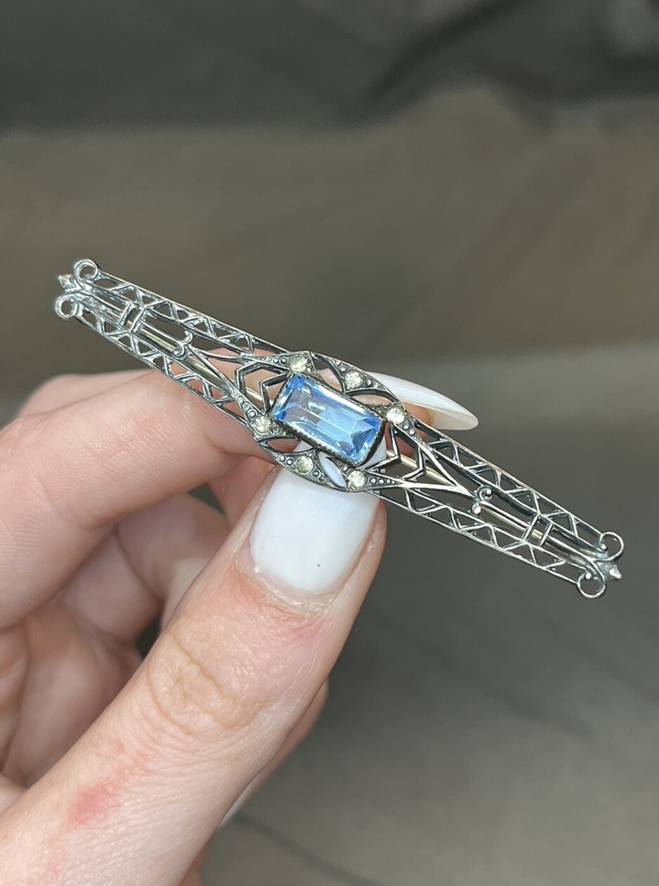 Antique Sterling Silver ART DECO Open Work Bar Brooch Blue Iolite ? & Glass