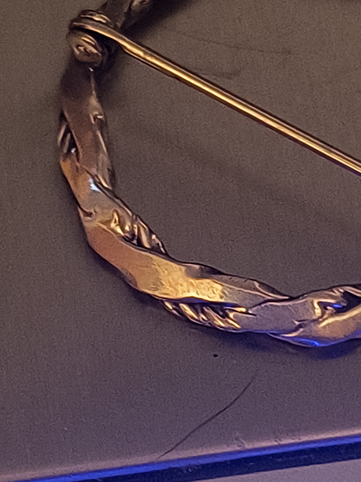 Silver Twist Braid Brooch #536