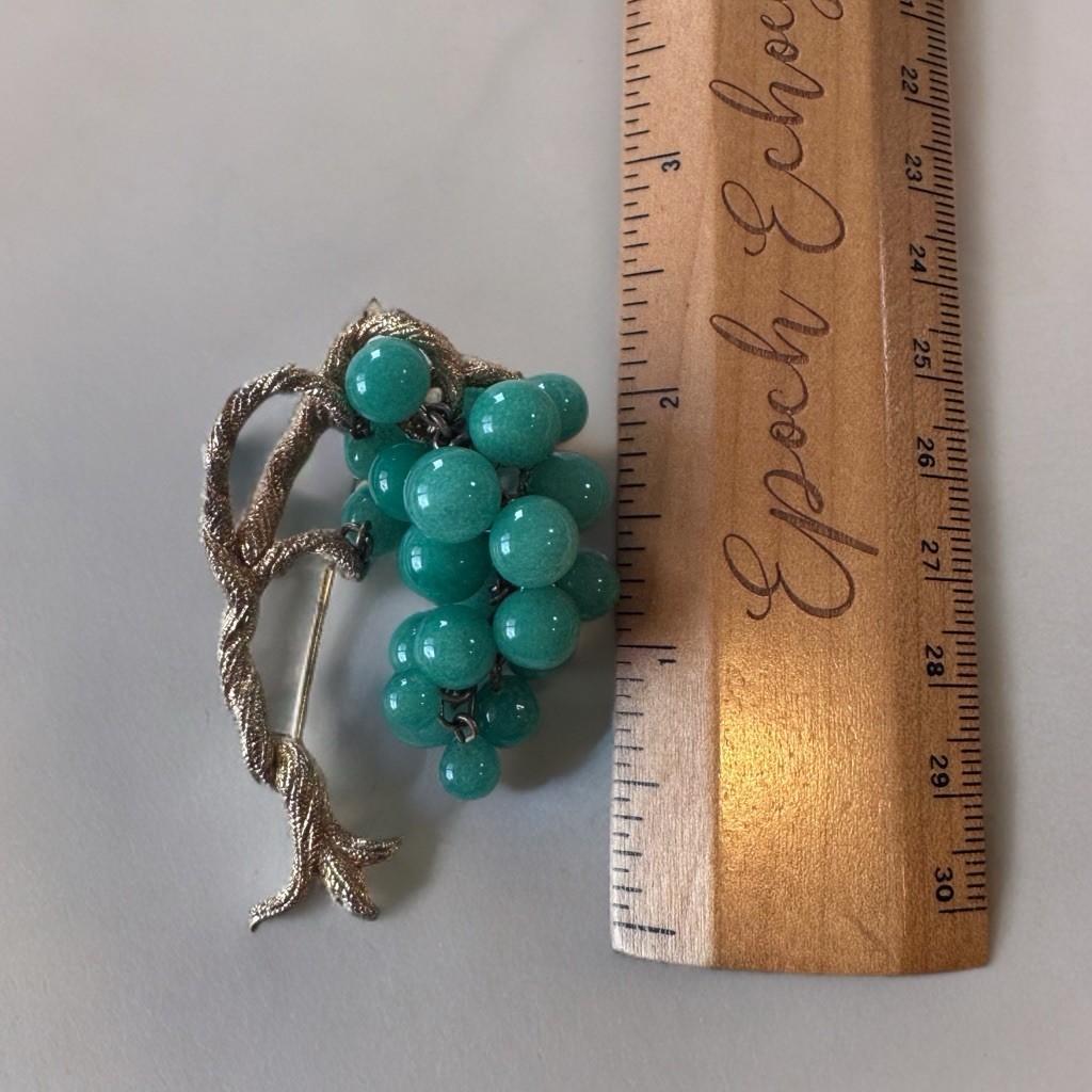 Vintage Grape Brooch Green Glass Beads Gold Tone Vine Mid Century